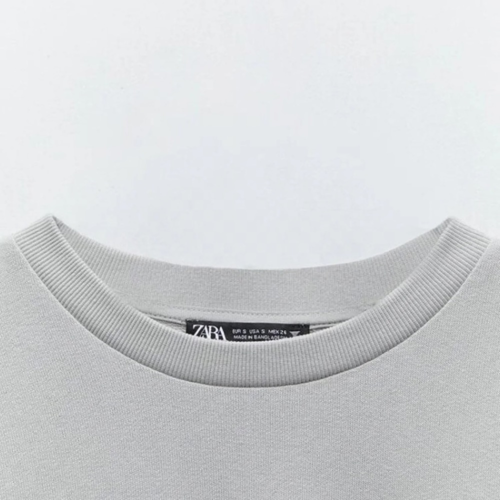 Zara Plush Sweatshirt - Picture 4 of 6